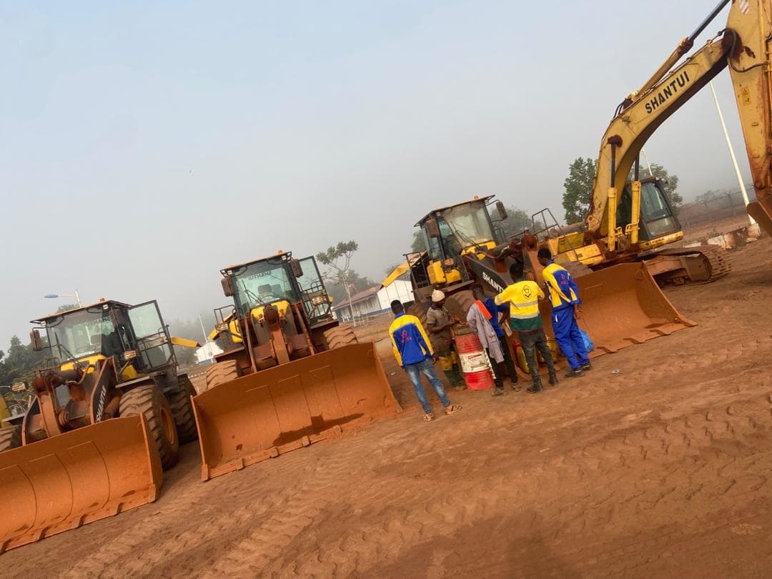 Machines et actifs de chantier de Huaya Group